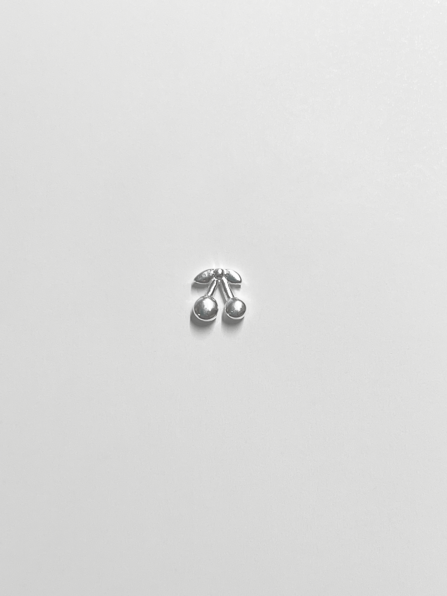 STUD CHERRY 925